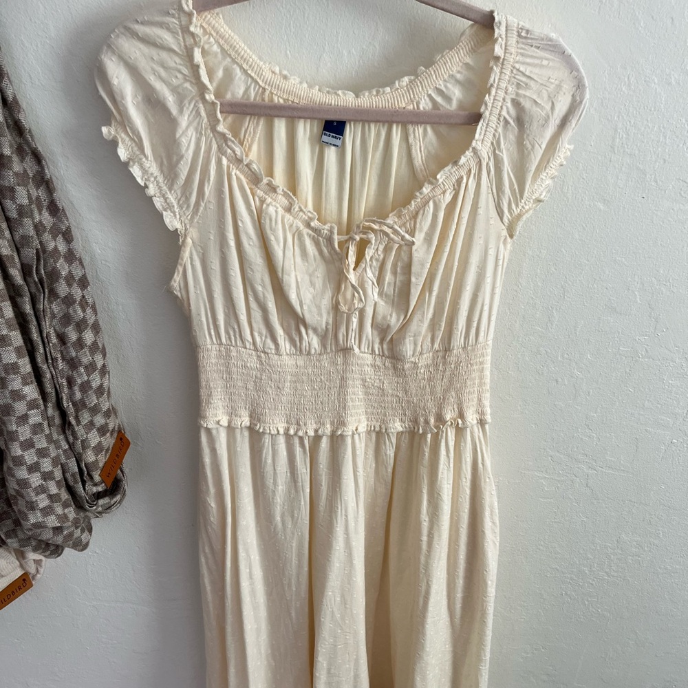 Old Navy cream peasant dress